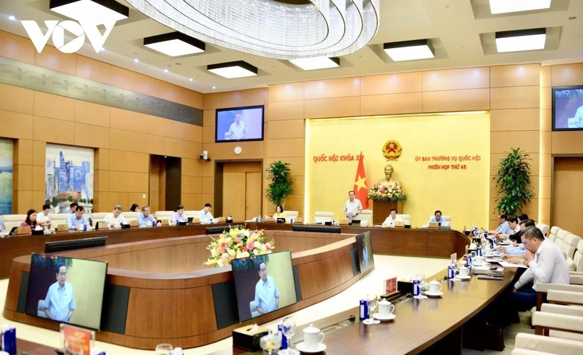 Quang cảnh phiên họp.