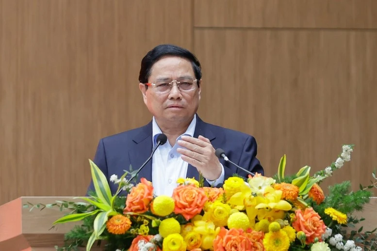 Thủ tướng đề nghị các bộ, ngành, địa phương tập trung thực hiện vào 5 nhóm nhiệm vụ trọng tâm, then chốt, xuyên suốt, và thực hiện ngay từ cơ sở theo phương châm "4 tại chỗ", đặt dưới sự lãnh đạo, chỉ đạo thống nhất của người đứng đầu cấp ủy, chính quyền địa phương... - Ảnh: VGP/Nhật Bắc