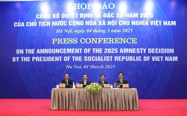 Họp báo công bố Quyết định 266 về đặc xá năm 2025 của Chủ tịch nước - Ảnh: VGP/Đức Tuân