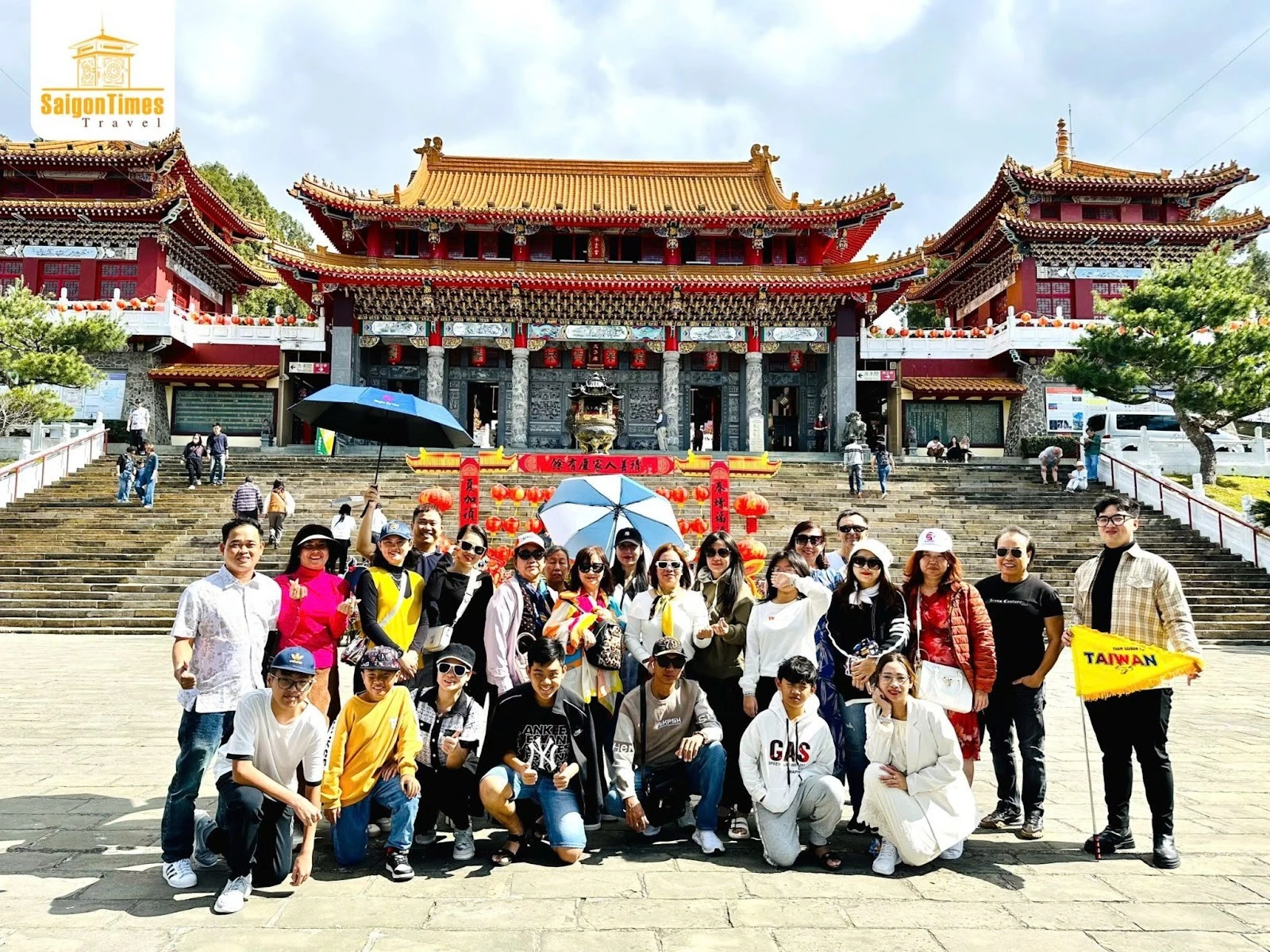 Du khách trải nghiệm tour Đài Loan thú vị.