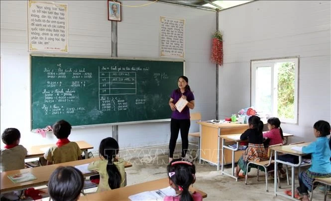 Một giờ học của học sinh lớp 4, Trường Tiểu học Y Tý (Bát Xát, Lào Cai). Ảnh tư liệu: Quốc Khánh/TTXVN