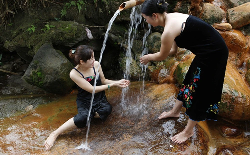 Vẻ đẹp suối khoáng nóng xã Phong Dụ Thượng.