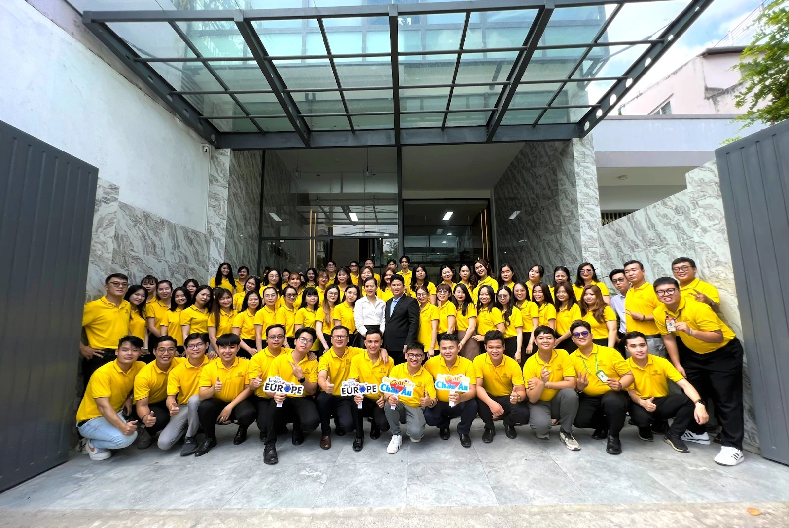 SaigonTimes Travel với đội ngũ nhân viên chuyên nghiệp.