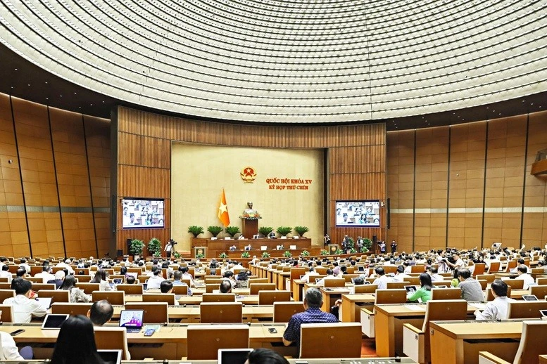 Với 461/465 đại biểu tham gia biểu quyết tán thành, Quốc hội khóa XV đã thông qua Nghị quyết về việc sắp xếp đơn vị hành chính cấp tỉnh năm 2025.
