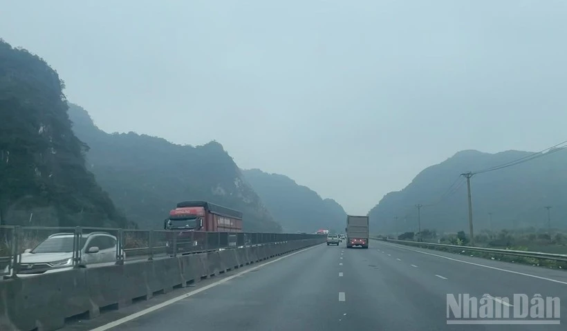 Dự báo nhiều nơi ở miền Bắc sáng sớm có sương mù và sương mù nhẹ rải rác. (Ảnh minh họa: Đ.T)