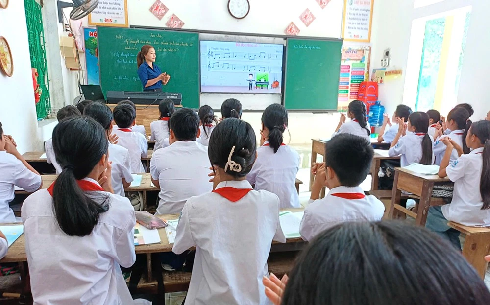Tấm lòng của núi ảnh 1