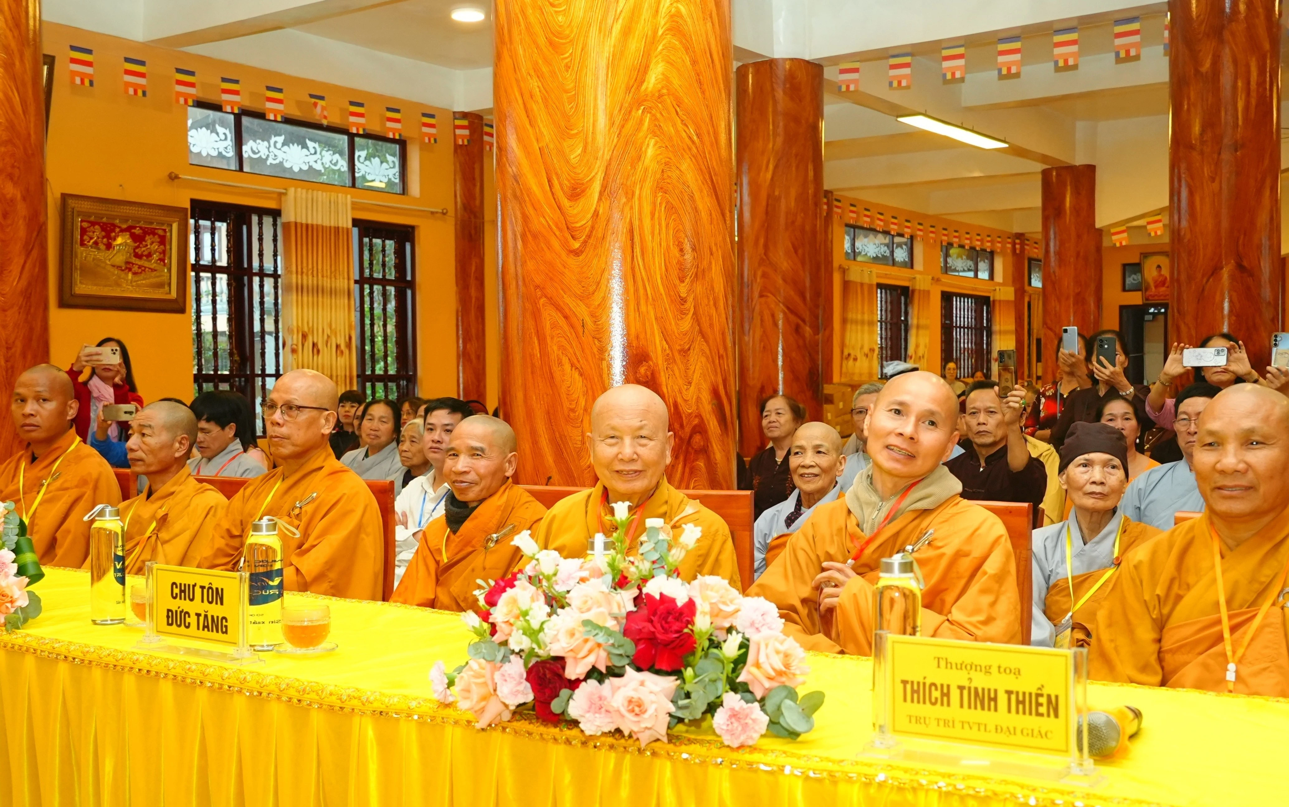 thiet-ke-chua-co-ten-15.jpg
