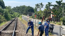 Xóa lối đi tự mở qua đường sắt: Vì an toàn của cộng đồng