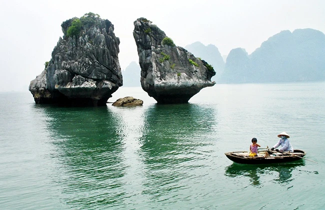 check-in-vinh-ha-long-hon-trong-mai.jpg