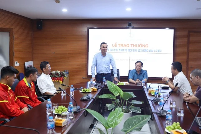 Ông cũng nói rằng "đây chỉ là thành công bước đầu, mang tới sự tự tin để tất cả tiếp tục hướng đến những tiêu cao hơn".