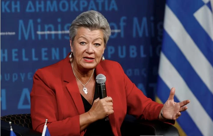 Ủy viên phụ trách Nội vụ EU Ylva Johansson phát biểu trong một hội nghị tại Bộ Di cư ở Athens, Hy Lạp, ngày 8/1. Ảnh: Reuters