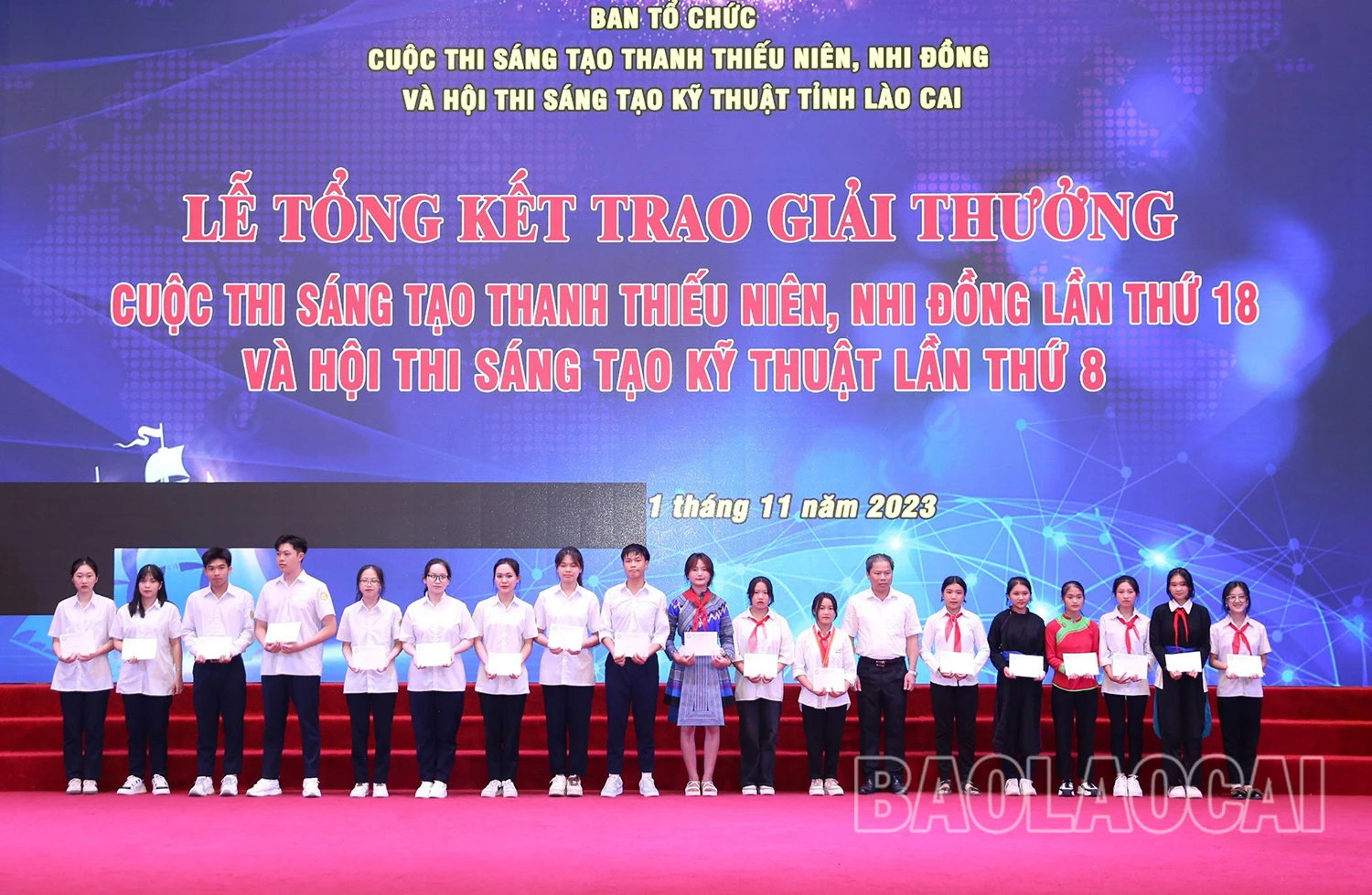 thi 19.jpg