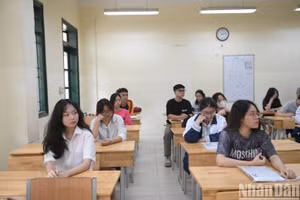 Hơn 1 triệu thí sinh chính thức bước vào kỳ thi tốt nghiệp THPT