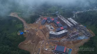 Chờ ngày khai trường ở những ngôi trường mới nơi biên giới