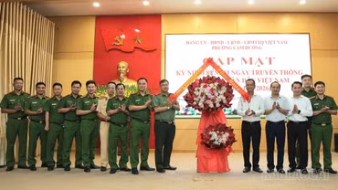 Cam Đường gặp mặt kỷ niệm 81 năm Ngày truyền thống Công an nhân dân