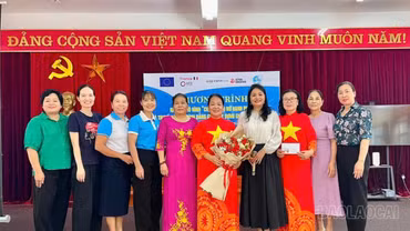 Hội Liên hiệp Phụ nữ phường Lào Cai ra mắt 7 mô hình nòng cốt