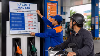 Giá xăng giảm về dưới 20.000 đồng/lít