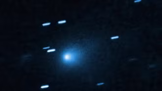 Kính viễn vọng không gian Hubble chụp hình rõ nhất về sao chổi liên sao 3I/ATLAS