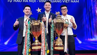 CLB Hà Nội thay gấp giám đốc ngay sau khi đổi HLV