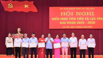 Lục Yên tuyên dương 21 điển hình tiên tiến