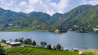 Hồ Séo Mý Tỷ hồi sinh, đón du khách trở lại