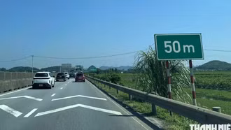 Kẻ vạch, gắn biển phạt lỗi khoảng cách trên nhiều cao tốc
