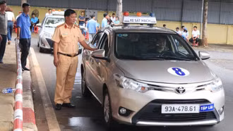 Thi bằng lái xe trượt 18 lần: Vì sao càng thi càng run?
