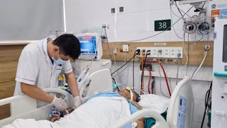 Cảnh giác nguy cơ tổn thương phổi diễn biến muộn do khí clo