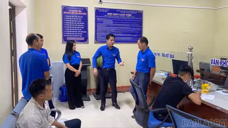 Tỉnh đoàn Lào Cai kiểm tra đột xuất các đội hình thanh niên tình nguyện hỗ trợ vận hành chính quyền địa phương hai cấp