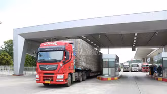 Cửa khẩu Kim Thành thông quan thông suốt dịp nghỉ lễ, không để ùn ứ hàng hóa