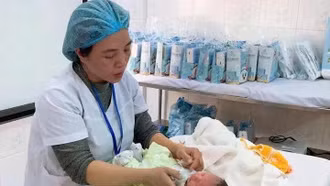 Ngày Quốc tế Hộ sinh 2026 (5/5): Lời kêu gọi tăng cường thêm hộ sinh
