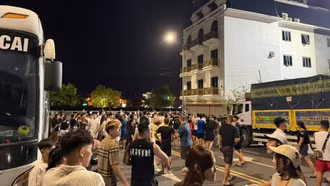 Công an xuất hiện tại nhà Hải Sapa TV trong đêm