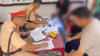 Chạy quá tốc độ bằng xe quá hạn kiểm định, lái xe bị phạt gần 12 triệu đồng