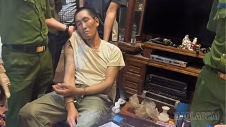 Sa Pa: Khởi tố đối tượng tàng trữ hơn 65 gam heroin, thu giữ súng và nhiều hung khí