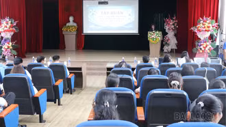 Phường Lào Cai tập huấn kỹ năng phòng, chống đuối nước cho 60 học viên