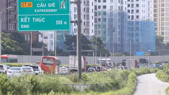 Năm ngày nghỉ lễ: CSGT xử phạt 11 trường hợp vi phạm về khoảng cách an toàn trên cao tốc
