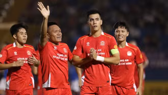 Tiến Linh ghi bàn vào lưới đội bóng cũ