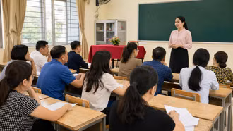 Đề xuất cấm Ban đại diện cha mẹ học sinh thu hộ các khoản của nhà trường