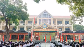 Phó hiệu trưởng Bắc Ninh bị tố xếp giám thị giúp con thành thủ khoa lên tiếng