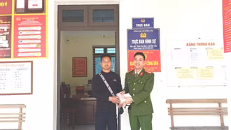 Lào Cai: Công an cơ sở kịp thời trao trả nhiều tài sản cho người dân
