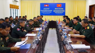 Đoàn cán bộ Quân đội Hoàng gia Campuchia thăm Bộ Chỉ huy Quân sự tỉnh Lào Cai