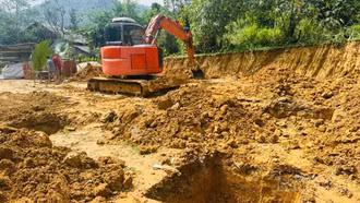 Khởi công xây dựng nhà ở tặng Mẹ Việt Nam anh hùng Hà Thị Hao