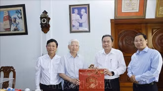 Chủ tịch Quốc hội Trần Thanh Mẫn thăm, chúc Tết nguyên lãnh đạo Đảng, Nhà nước