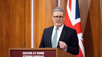 Thủ tướng Anh Keir Starmer tuyên bố không từ chức