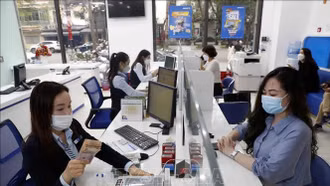 Lãi suất ngân hàng tiếp tục nhích tăng