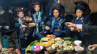 Tưng bừng Tết Gạ Ma O của người Hà Nhì