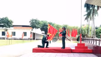Lễ tuyên thệ chiến sĩ mới tại Trung đoàn 174