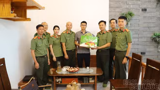 Công an tỉnh Lào Cai thăm hỏi, động viên cán bộ bị thương khi làm nhiệm vụ