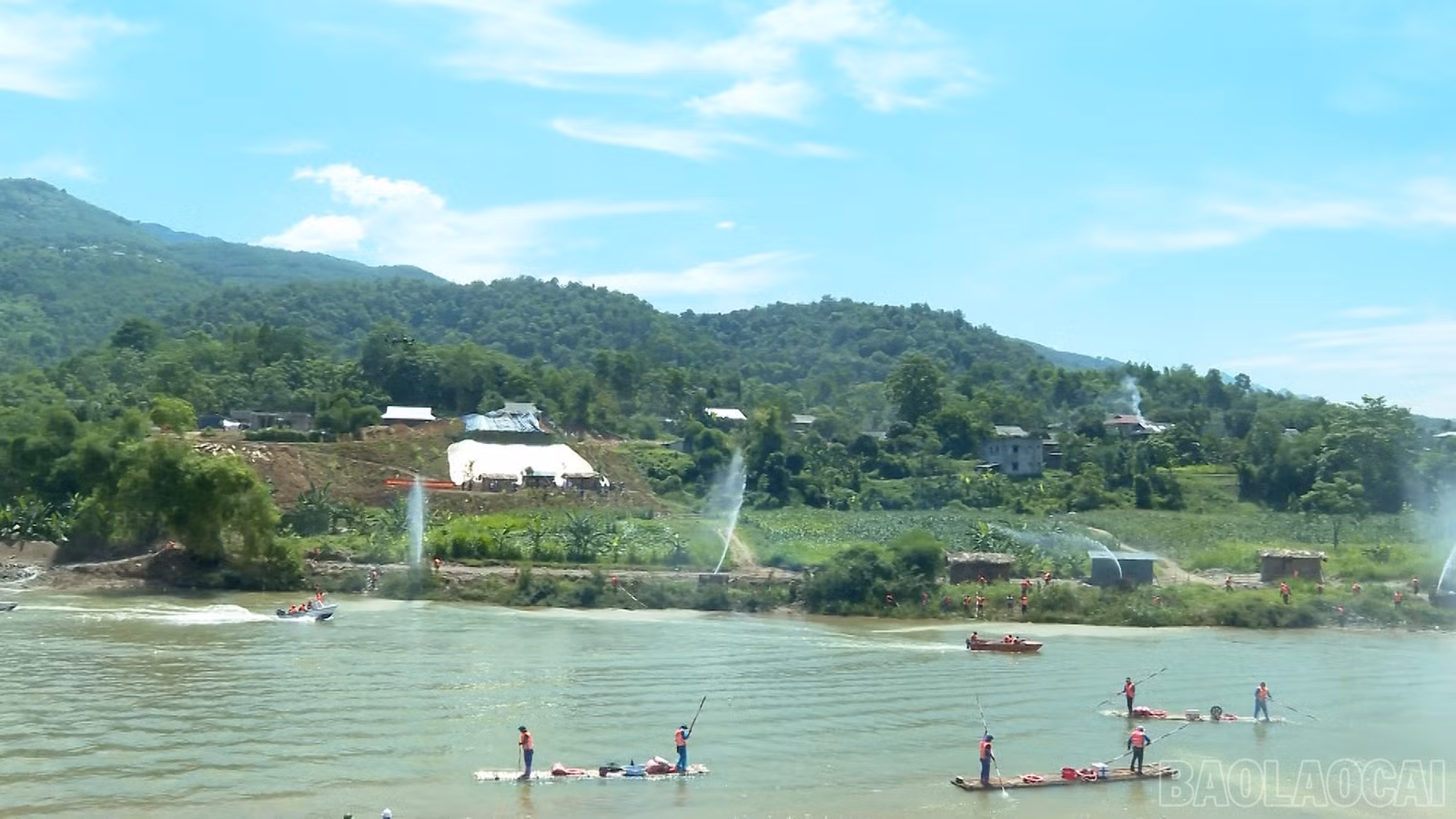 baolaocai-br_nghia-lo00-07-25-07still052.jpg