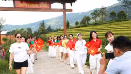 Hàng nghìn du khách trải nghiệm kỳ nghỉ lễ Quốc khánh 2/9 tại Y Tý